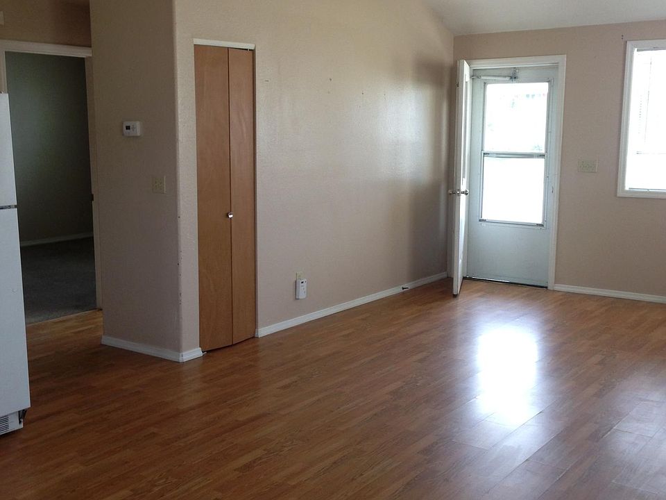1st image of 201 10th St APT B