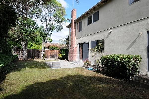 2nd image of 1020 Nandina Way