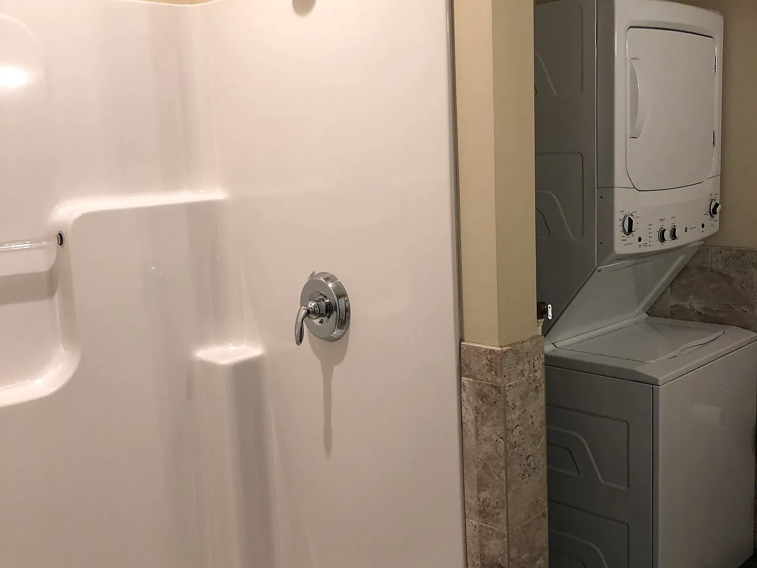 2 bed, 1200 sqft, $2,800 — Photo 3
