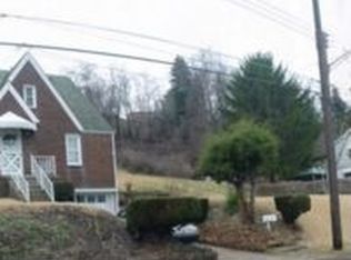 4010 Outlook Dr, West Mifflin, PA 15122