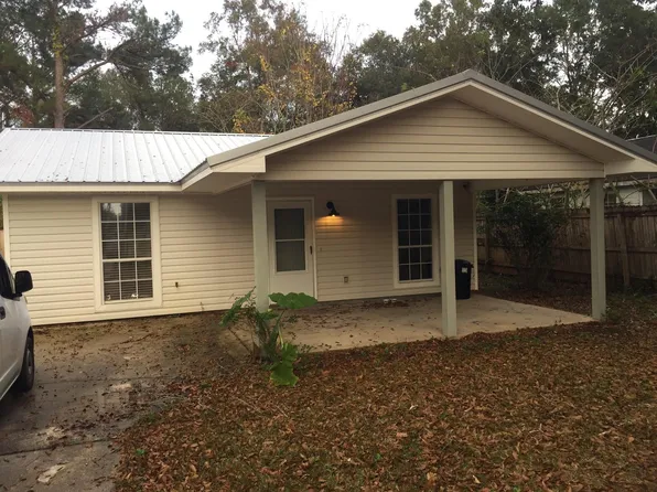 6958 Viola Rd, Gulf Shores, AL 36542
