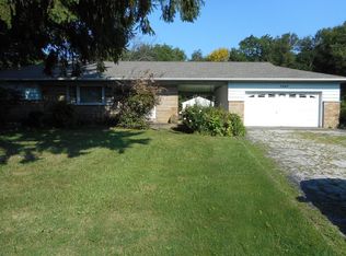 3948 Hulmeville Rd, Bensalem, PA 19020