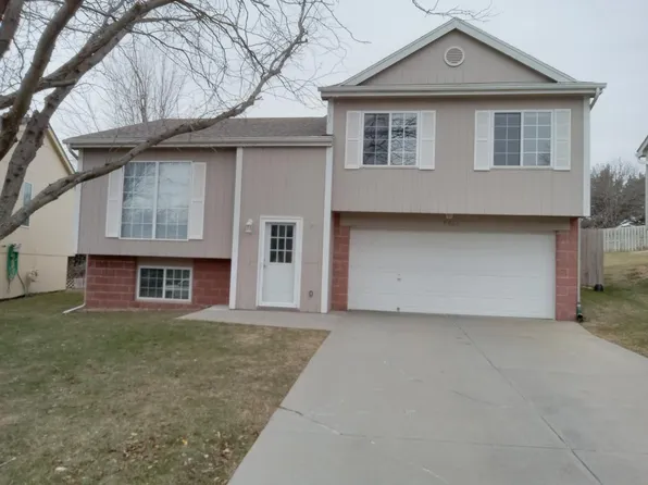 19063 U St, Omaha, NE 68135