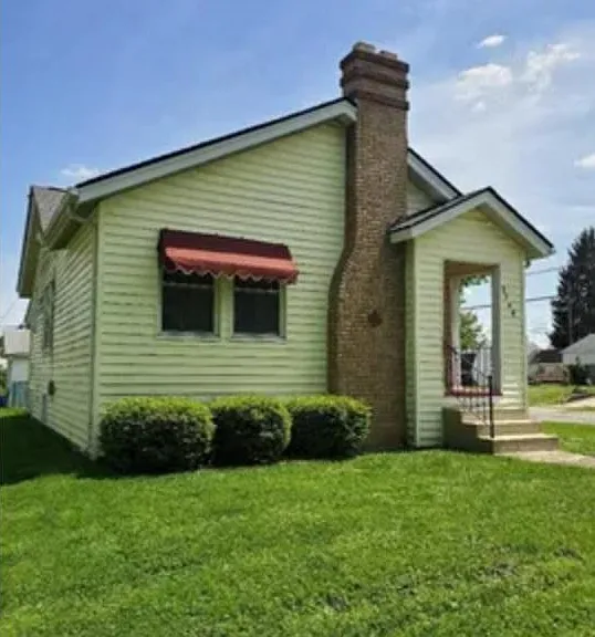 2744 Dwight Ave — Photo 5