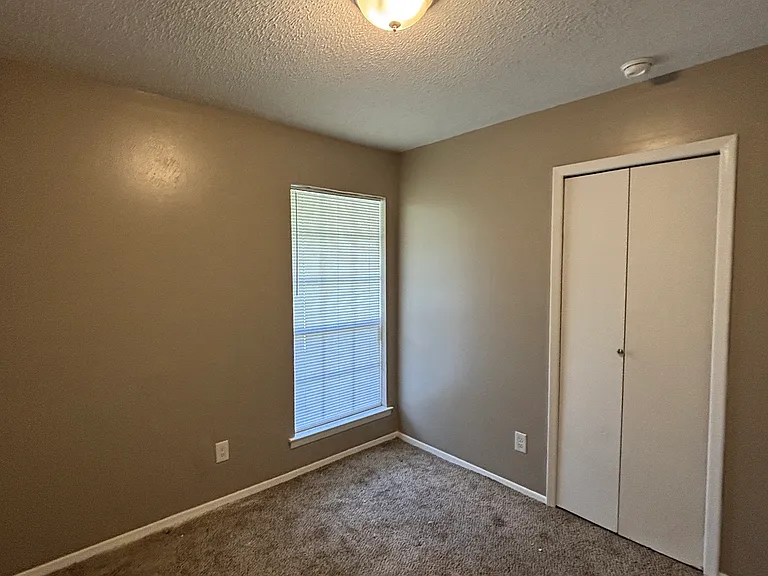 1 Greenway Ct — Photo 8