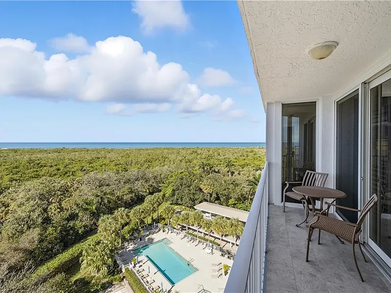 6361 Pelican Bay Blvd #802 — Photo 21