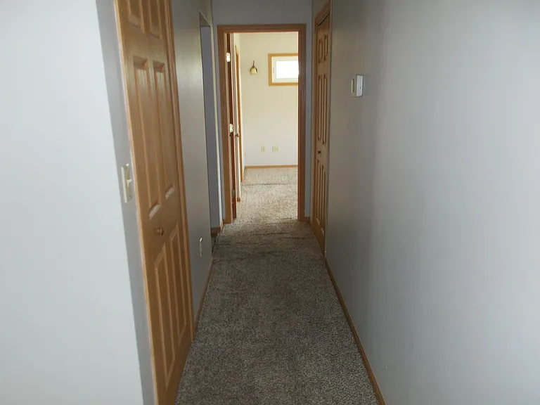 1740 Tanglewood Dr — Photo 8