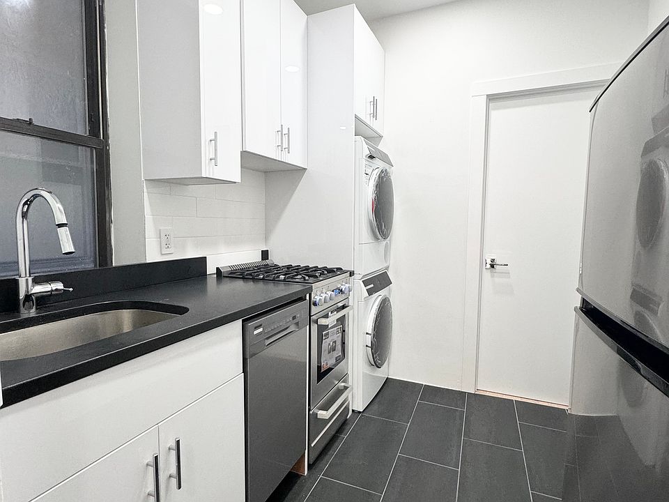 2nd image of 309 E 83rd St APT 4W