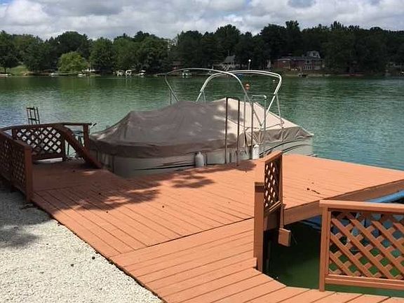 2nd image of 219 Lake Warren Dr
