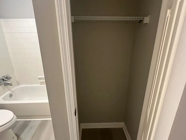 9400 Roberts Dr #7A — Photo 16