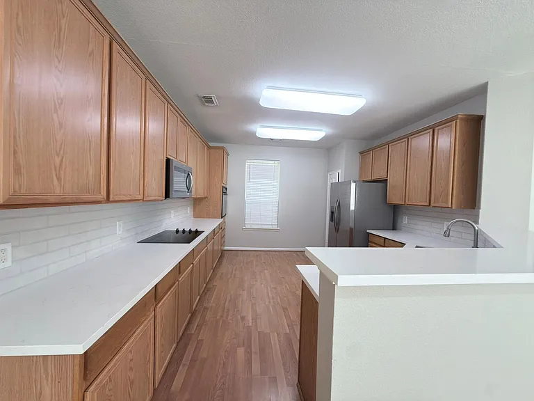 2926 Richland Spring Ln — Photo 10