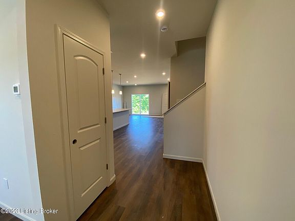 2nd image of 218 Ardmore Crossing Dr