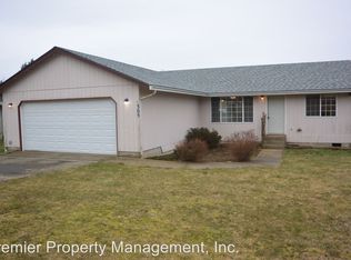 305 E Farrer St, Yacolt, WA