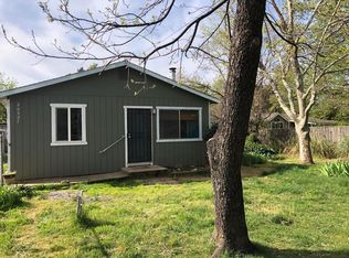 20597 Prairie Ln, Redding, CA 96002