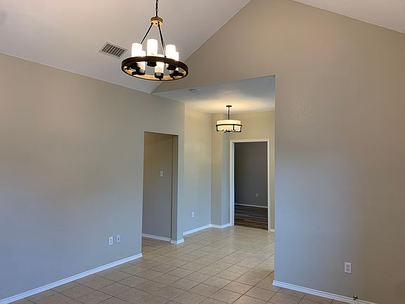 4th image of 103 Lindas Creek Ln