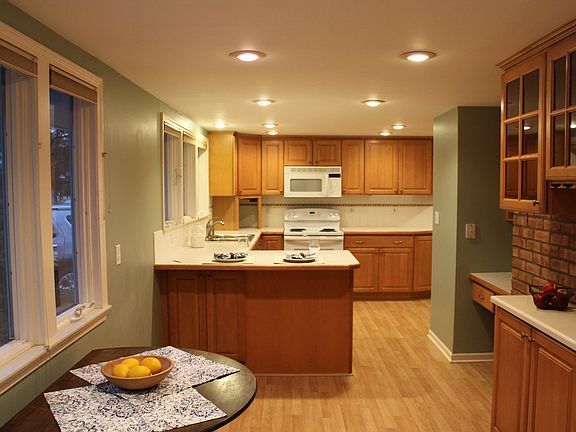 As you enter the home this beautiful kitchen sits directly to the left of the entryway.