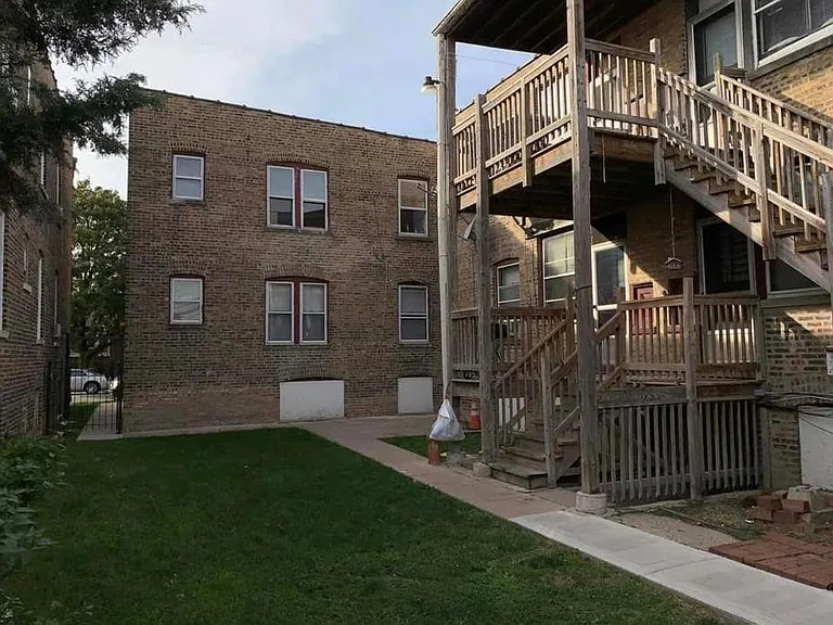 5801 S Whipple St #1 — Photo 2