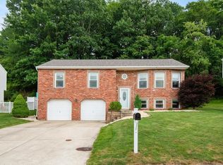 469 Shelbourne Dr, Pittsburgh, PA