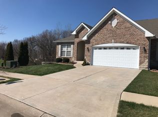 4145 Shepherds Hill Cir, Saint Peters, MO 63304