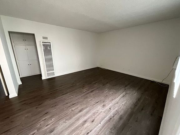4th image of 348-356 W Mountain View Ave #354