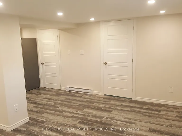44 Bartonville Ave W #5 — Photo 6