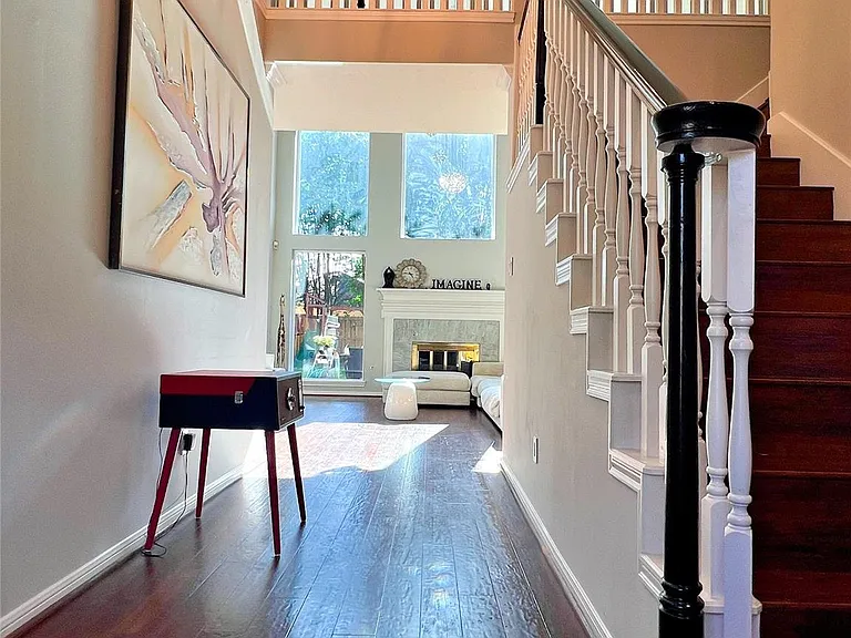4007 N Beechwood Ct — Photo 5