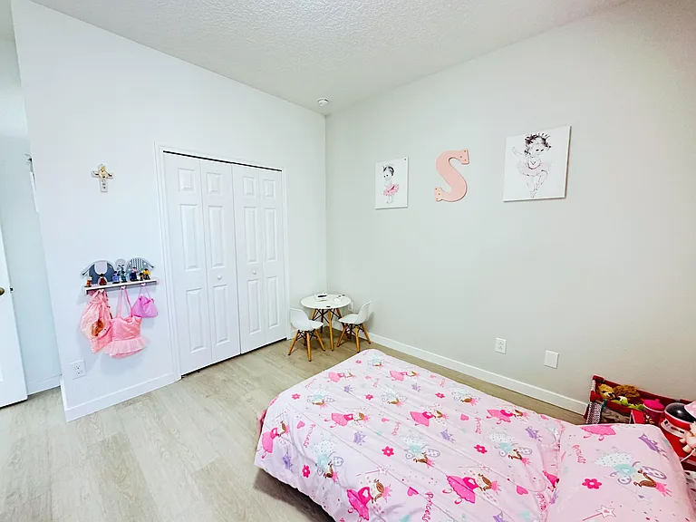 30 Amherst Pl — Photo 24