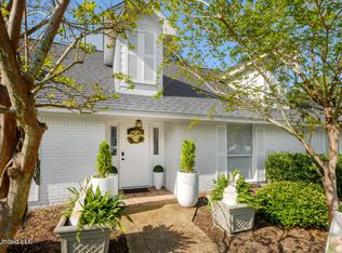 1 Epico Hollow Dr, Gulfport, MS 39507