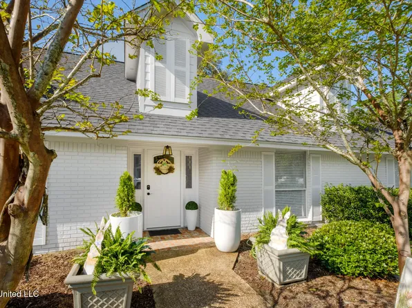 1 Epico Hollow Dr, Gulfport, MS 39507