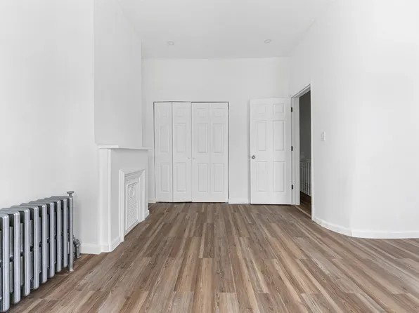 246 Clerk Street image 16 of 27