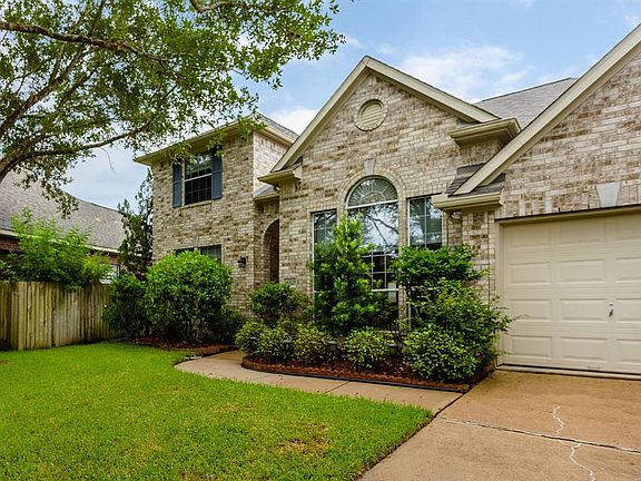 3rd image of 4818 Big Elm Cir