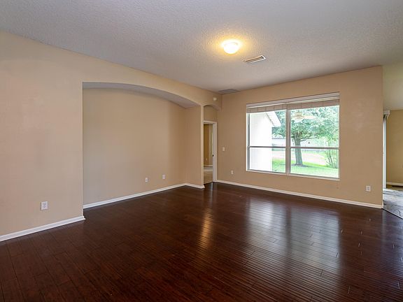 4th image of 2819 Eagles Hammock Blvd