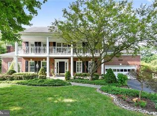 6710 Applewood Pl, Rockville, MD 20855