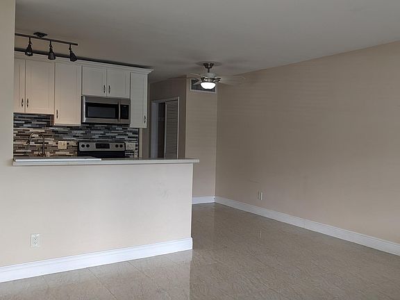 2nd image of 5203 NE 24th Terrace #B110