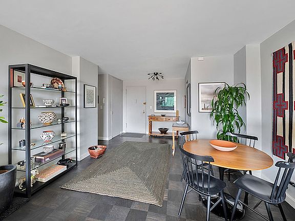 3rd image of 77 7th Ave APT 16K