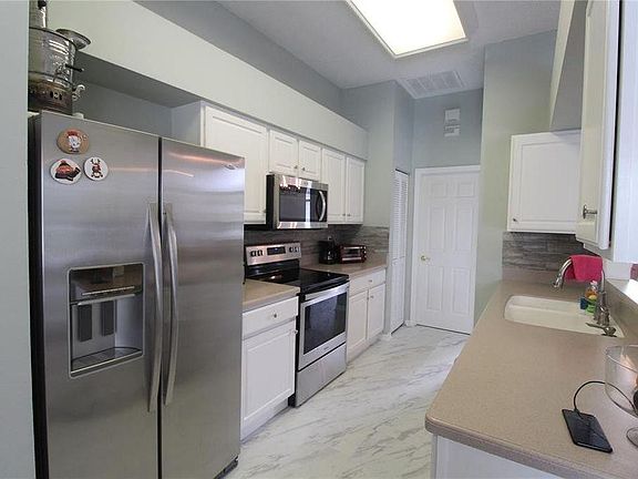 3rd image of 4540 Hamlets Grove Dr