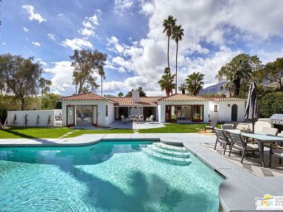 810 E Paseo El Mirador, Palm Springs, CA, 92262