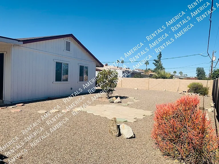 11433 N Hagen Dr — Photo 36