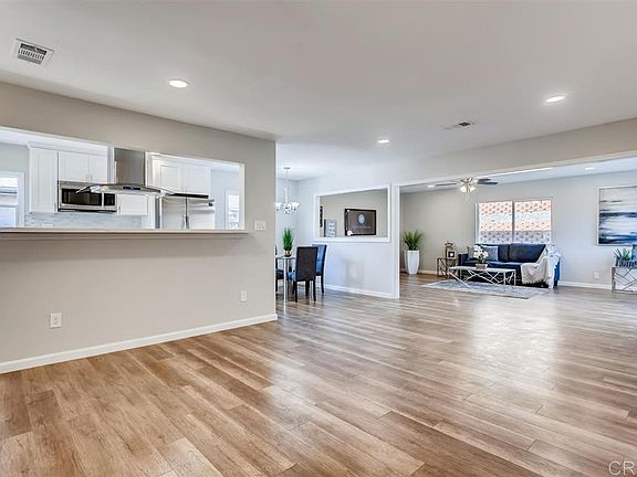 5th image of 5568 Barclay Ave