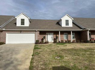 1530 Fairway Dr, Dyersburg, TN 38024