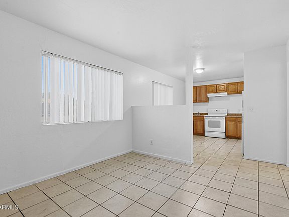 3rd image of 1018 N 22ND Place