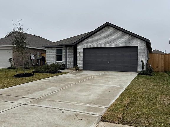 2nd image of 6411 Linden Leaf Dr