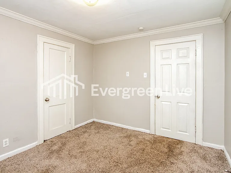 2230 N Butler Ave — Photo 9