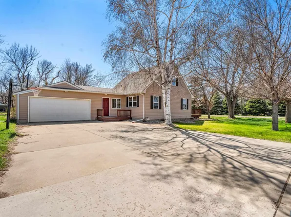 101 S Columbia St, Harrisburg, SD 57032