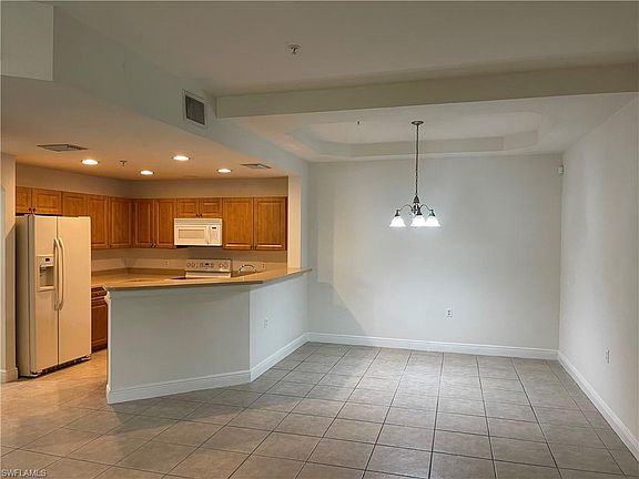 2nd image of 2909 Tuscan Dr Unit 201