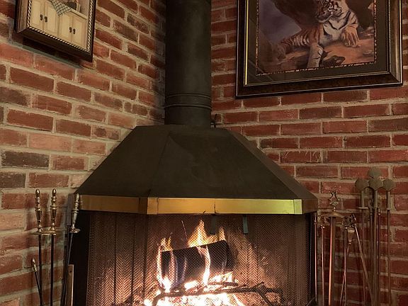 4th image of 28636 Shenandoah Dr