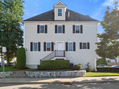 5 Floyd St APT 1, Waltham, MA, 02453