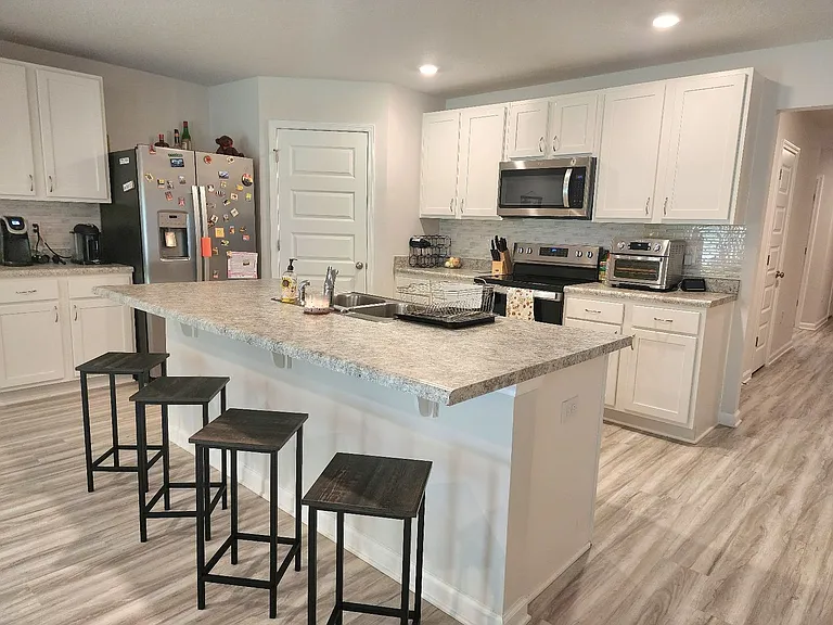 5379 Peach Dr — Photo 5