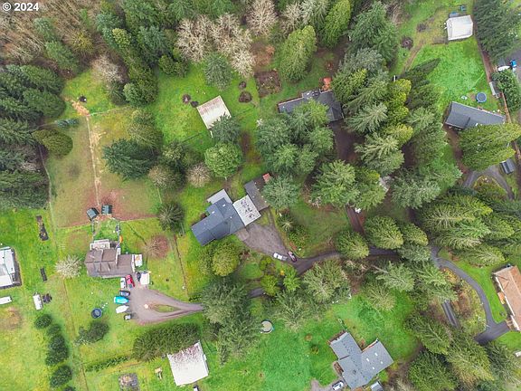 3rd image of 13105 NE 195th Ave