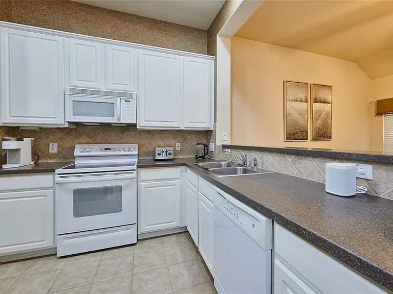 22 W Greenhill Terrace Pl — Photo 8